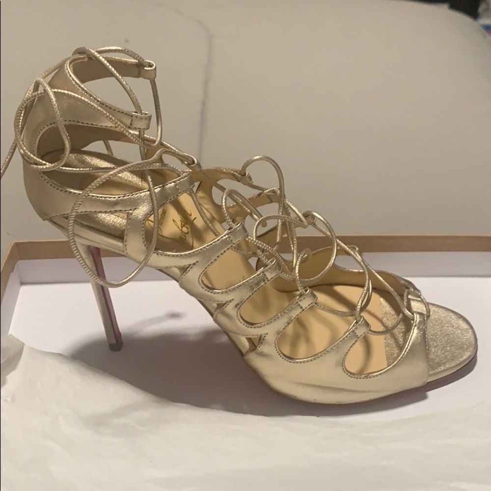 Women shoes